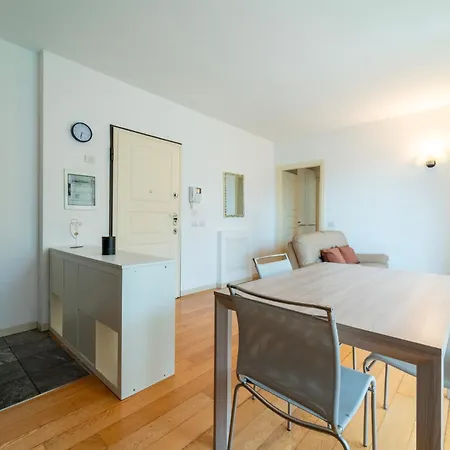 Lägenhet Comfort Flat By Wonderful Italy